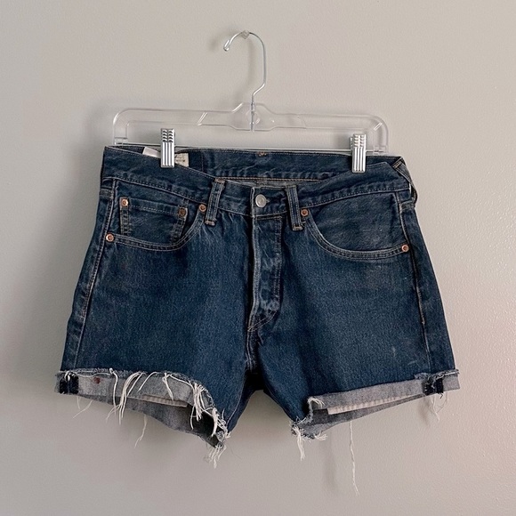 Levis 501 Denim Cut Off Shorts Size 32 - Picture 2 of 9